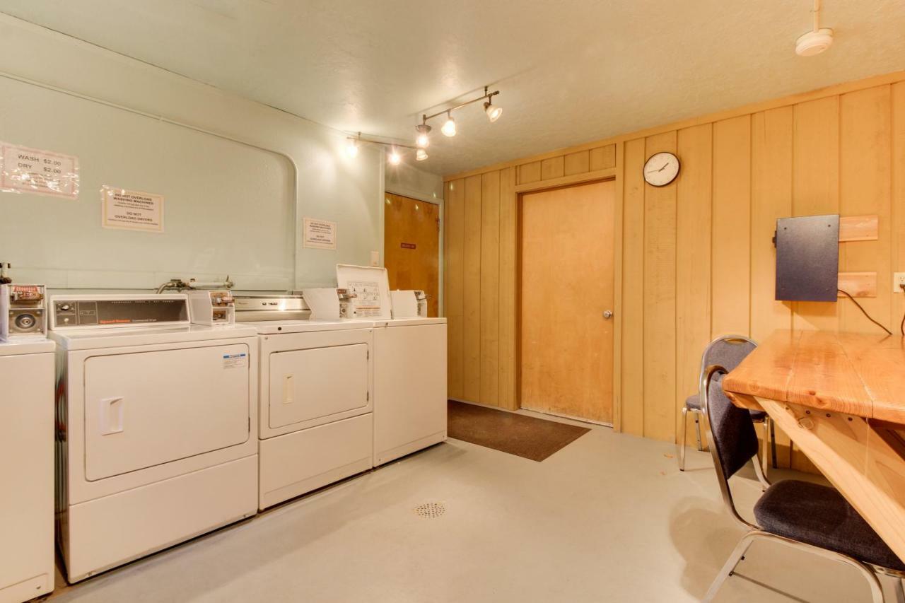 Bay Point Hillside 17A Down Apartment Whitefish Bagian luar foto