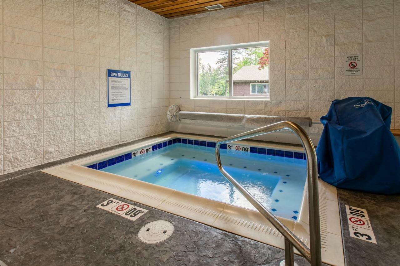 Bay Point Hillside 17A Down Apartment Whitefish Bagian luar foto